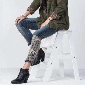 Miss Me Signature Ankle Skinny Jeans Boho‎ Inspired Embroidered / SZ 26